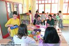El retorn a les classes d’aquest any es fa amb menys alumnes i més professorat