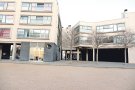 Només queden dos pisos ocupats a la plaça Joan Tutau