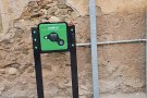 Instal·len un punt de recàrrega de vehicles elèctrics a Camallera