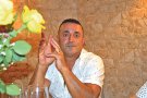 La família del mort a la plaça del Sol busca testimonis