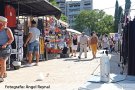 El mercat de la roba torna a la normalitat, al passeig Nou
