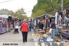 El mercat de la roba torna al passeig Nou i l’Ajuntament aprofita per reorganitzar-lo