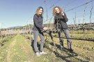 Carme Casacuberta i Carlota Pena: «Volem recuperar una varietat d'aquí que està en perill d'extinció»