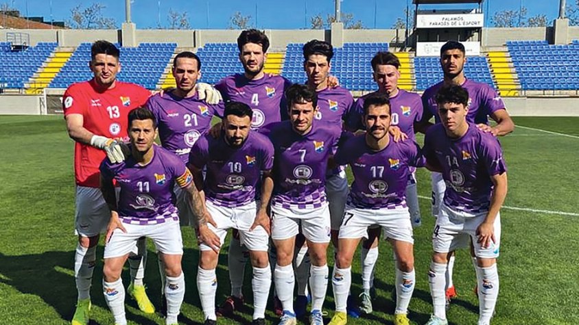 La Unió cau en el derbi i l'<a href=
