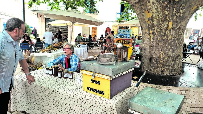 Colera celebra la dinovena Fira de la Mel Novella amb gastronomia de proximitat