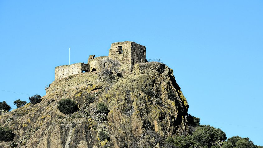 Quermançó: de castells, orgues i somnis dalinians