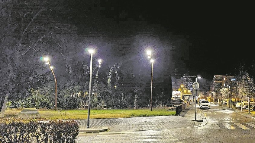Renoven més de 360 punts de llum del Parc de les Aigües
