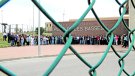 Denúncies, minut de silenci i pintades