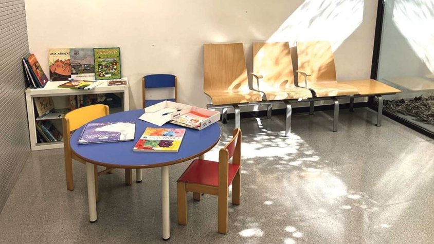 Espai de Biblioteca al CAP de Castelló d’Empúries