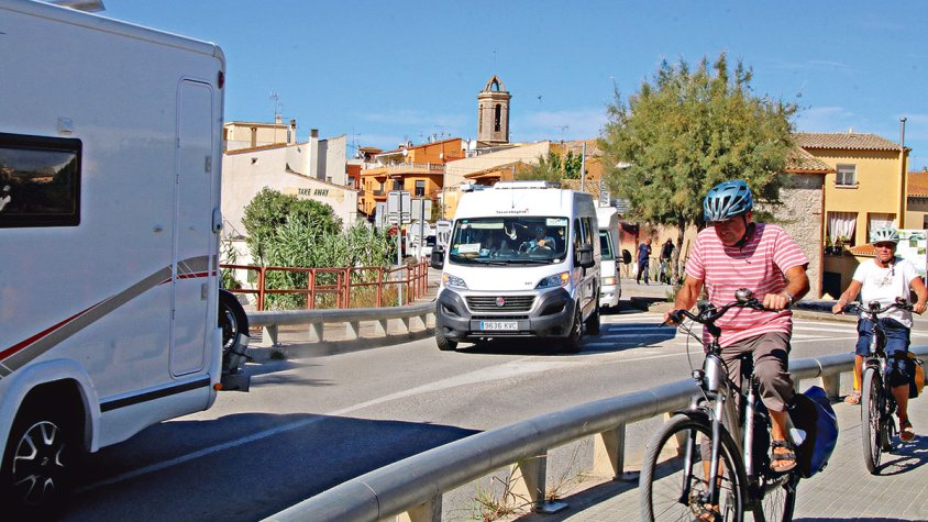 Reclamen espais públics on aparcar a Sant Pere Pescador
