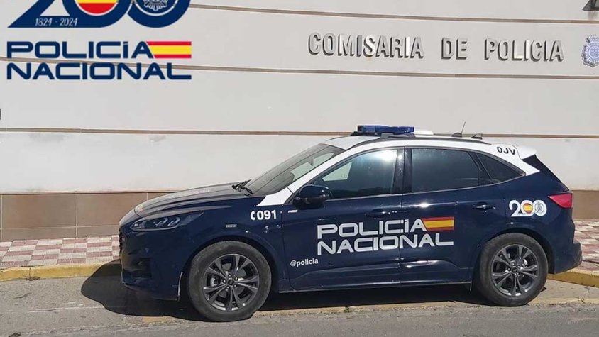 Intenten fugir de la policia i els detenen amb droga per vendre al detall