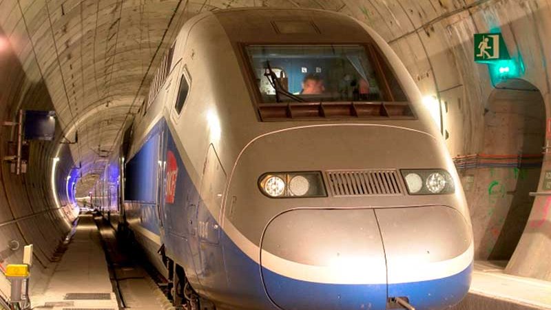 Entra en vigor la rebaixa del 90% del cànon de la línia del TAV entre <a href=