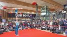 El Festival Elefant d’Or sorprèn a la Jonquera