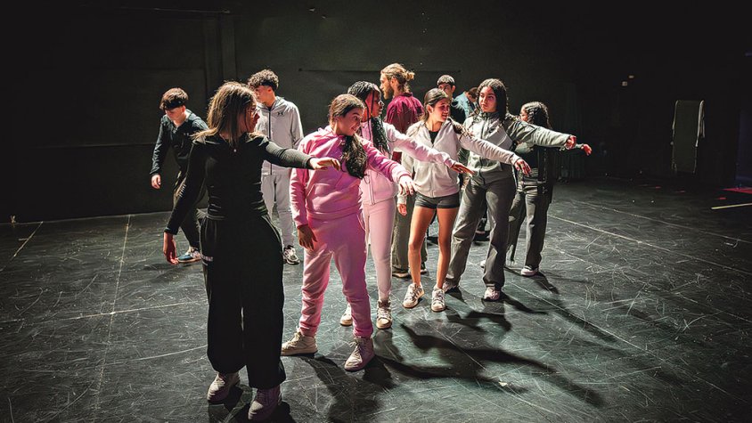 «Ressonàncies» busca unir generacions amb la dansa