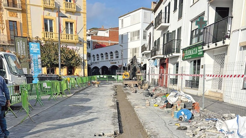 Obres per millorar la circulació de la plaça Frederic Rahola