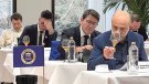 «La vida és molt curta per no menjar o beure bé»