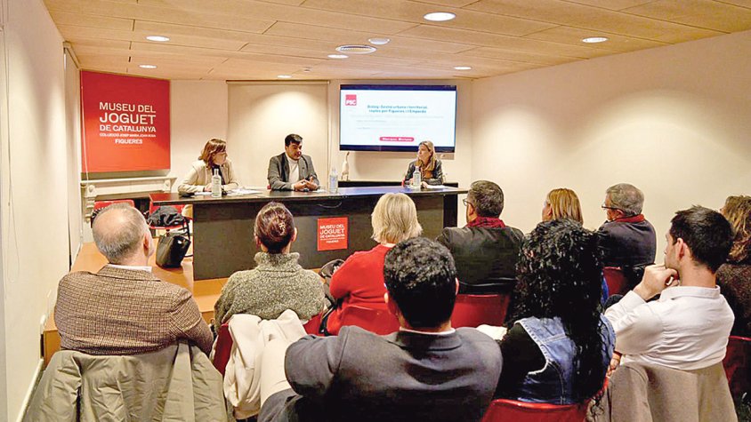 Diàleg sobre gestió urbana i territorial