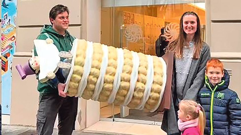 Troben el Patufet Torronaire i guanyen una cistella de torrons