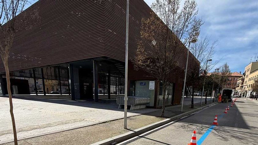 Habiliten 17 places d’aparcament a les places Catalunya i Doctor Ernest Vila