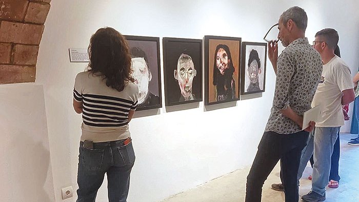 La mostra ‘Miroir Noir’ celebra vint anys a Galga Art