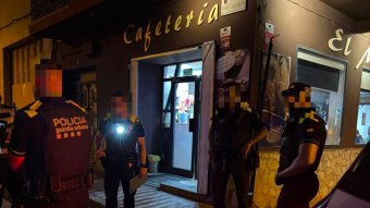 Doble operatiu policial, contra el frau elèctric i en locals conflictius